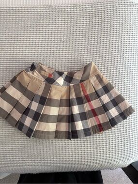 Burberry Pleated 2Y Skirt